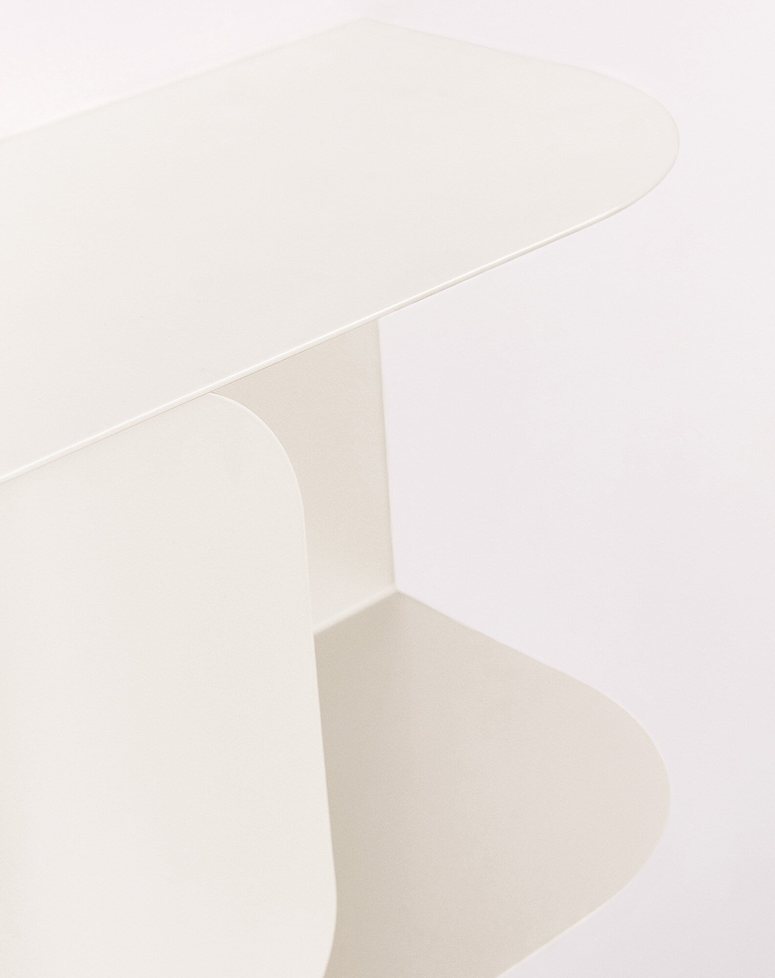 Table de nuit murale en acier