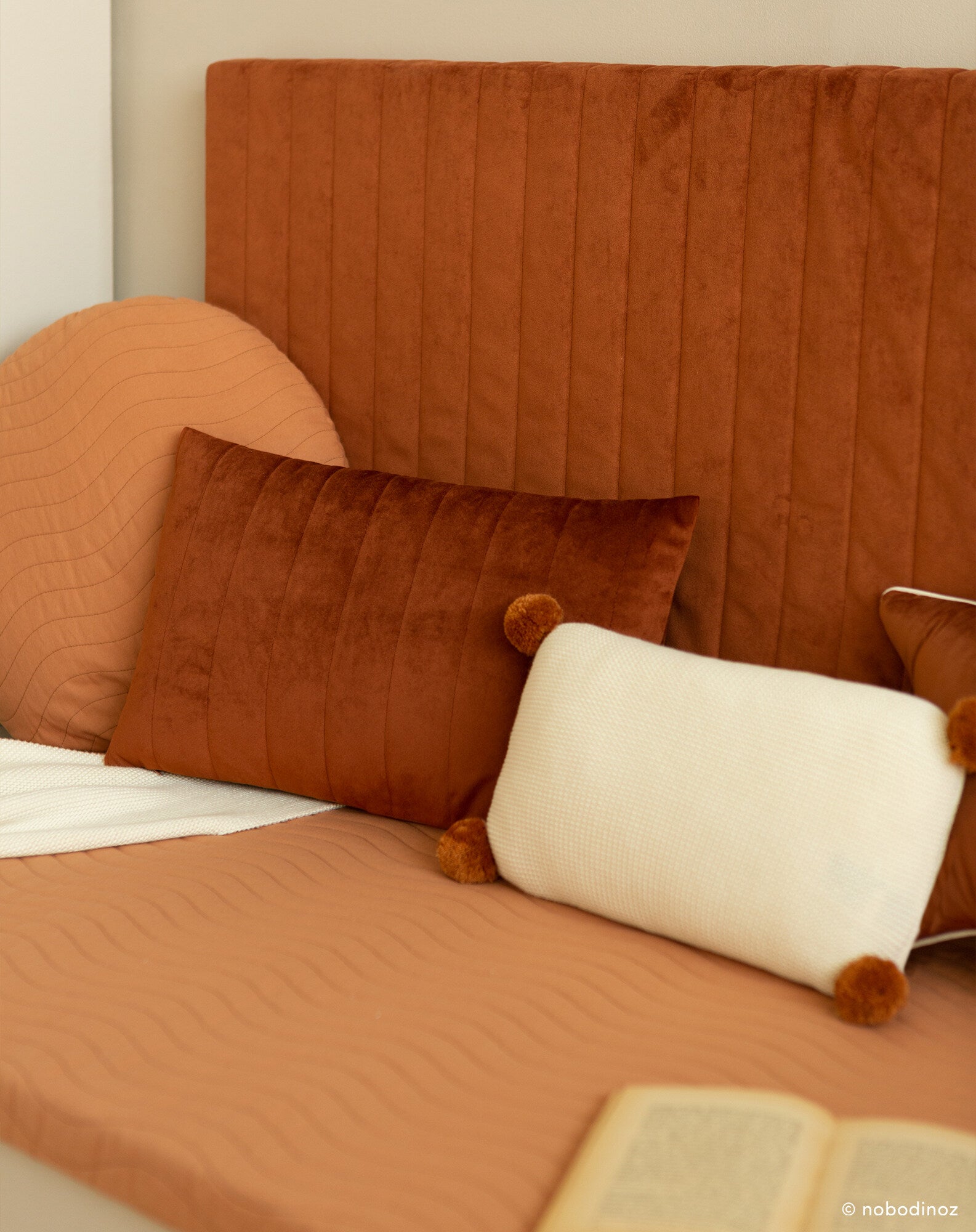 Coussin Akamba Eco-velours