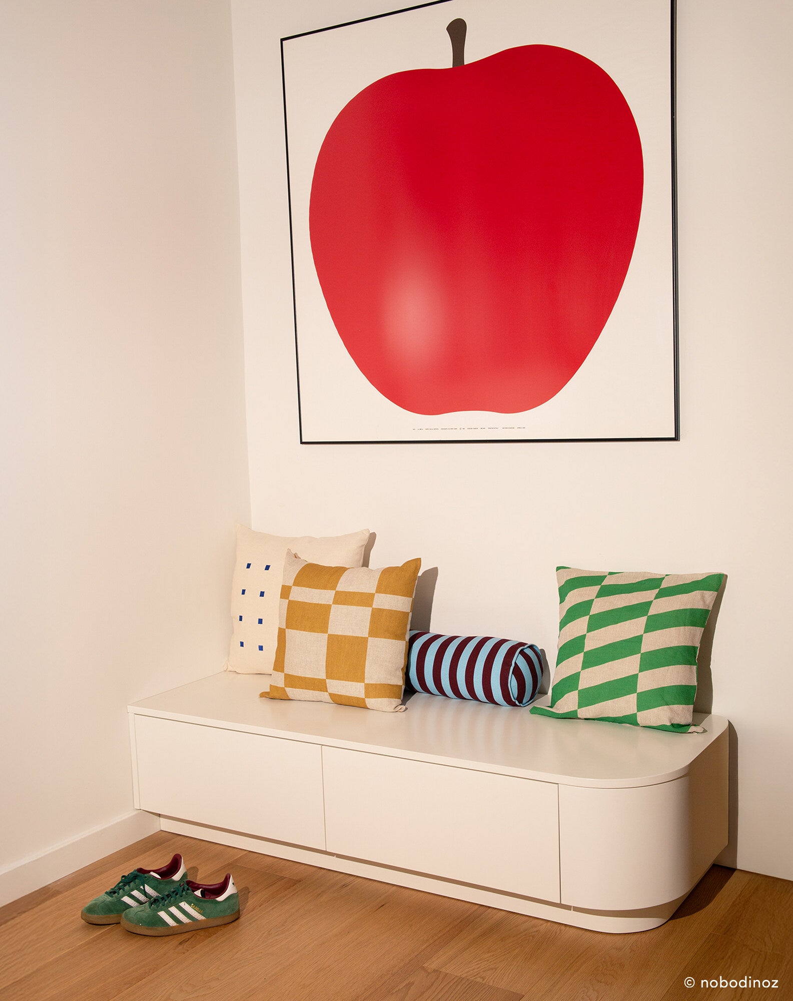 Coussin carré brodé Simon