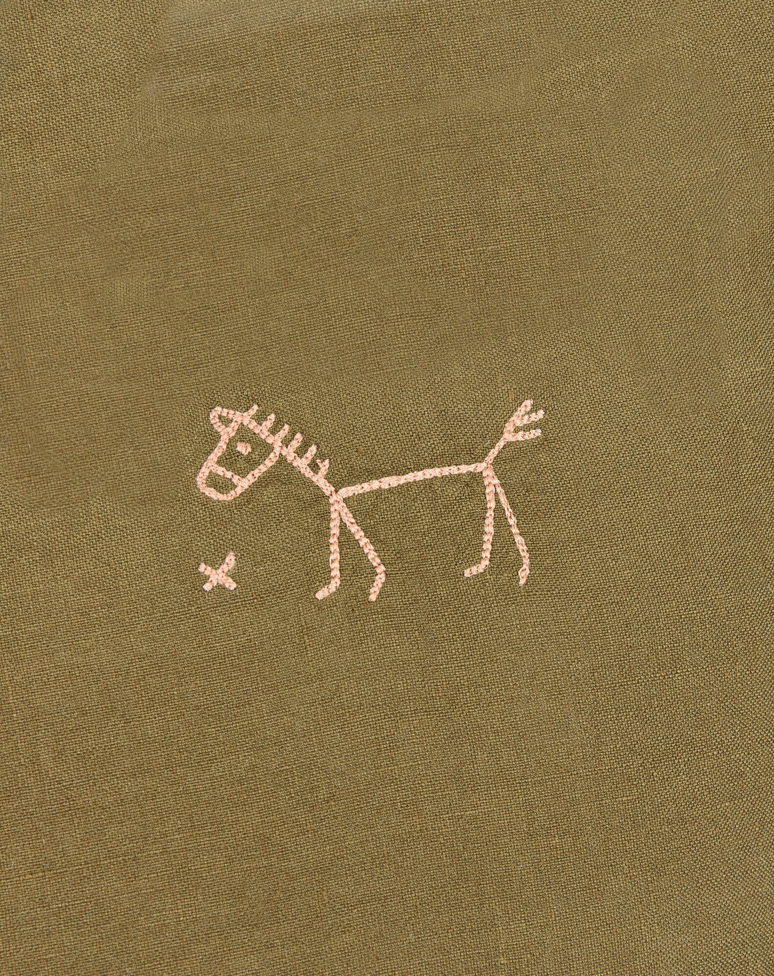 Coussin carré brodé en lin français lavé L1N0