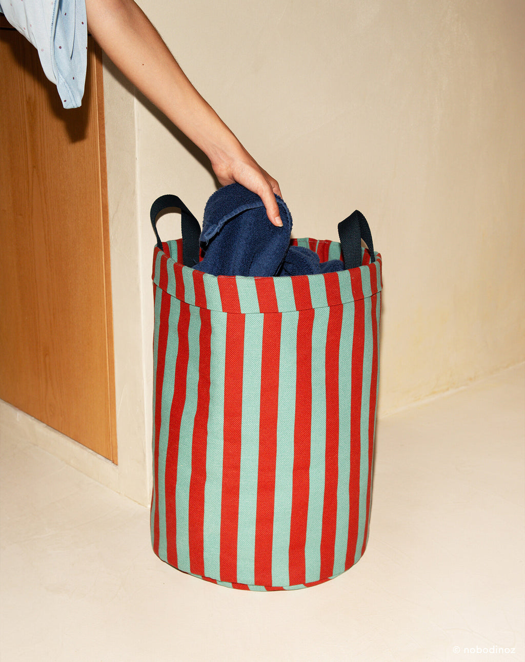 Round large storage basket