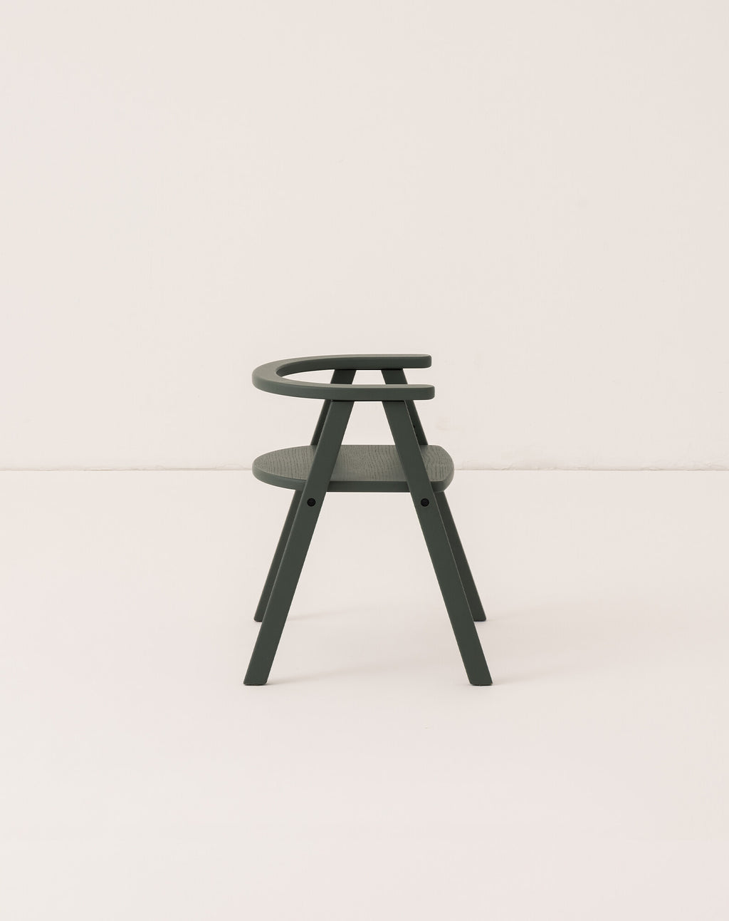 Pack kid's table with 1 chair Growing Green