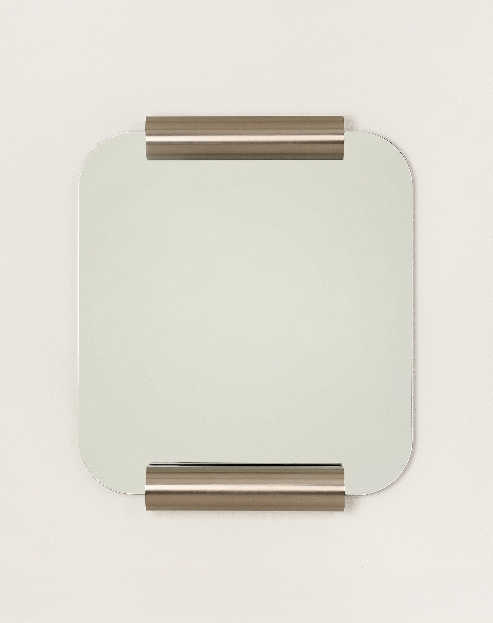 Miroir Roll en acier brossé