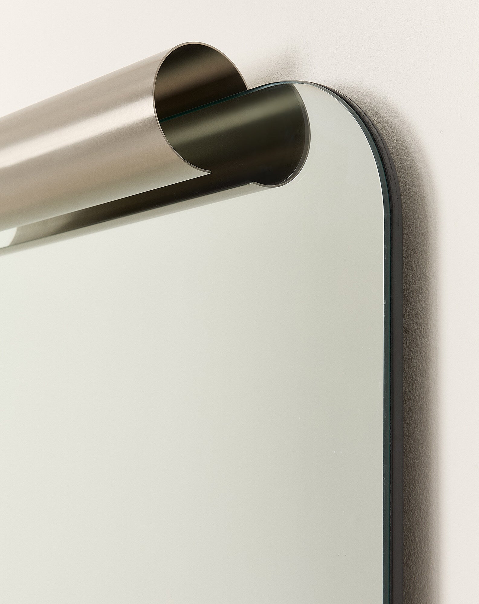 Brushed stainless steel Roll mirror