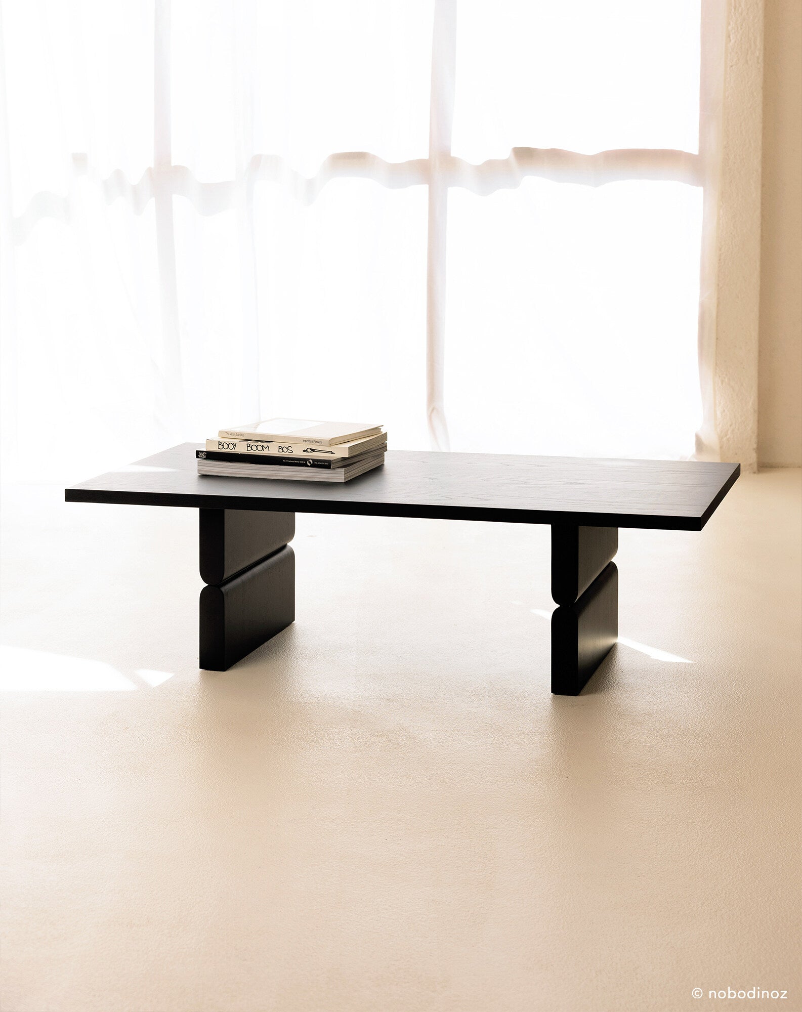 Mesa de centro de madera pintada noon