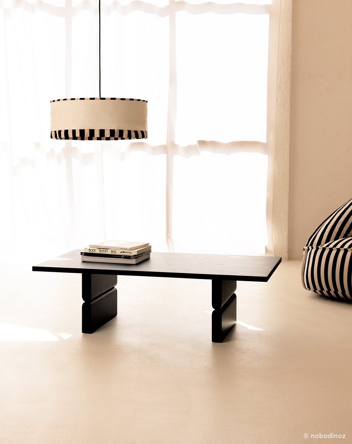 Table basse en bois peint Noon