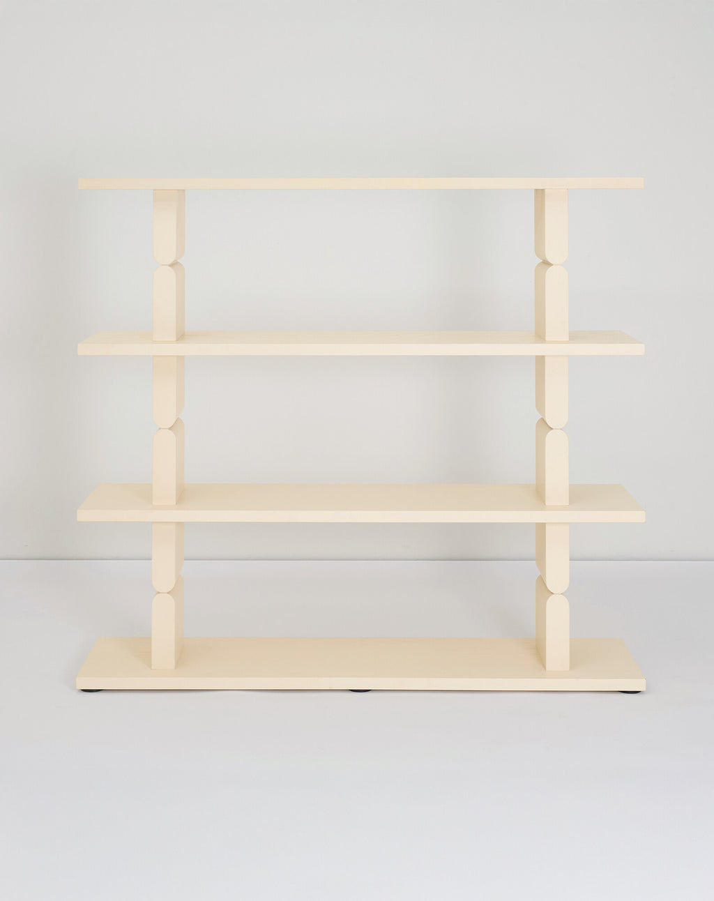 Estantería de madera pintada noon