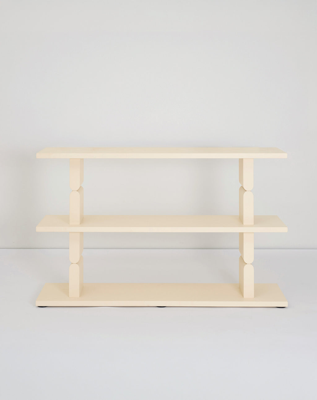 Estantería de madera pintada noon