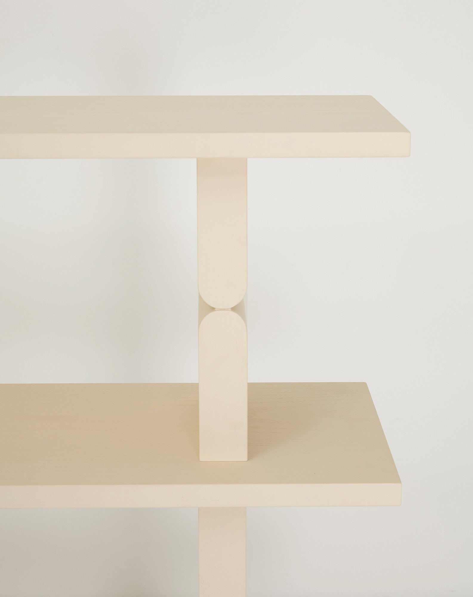 Estantería de madera pintada noon