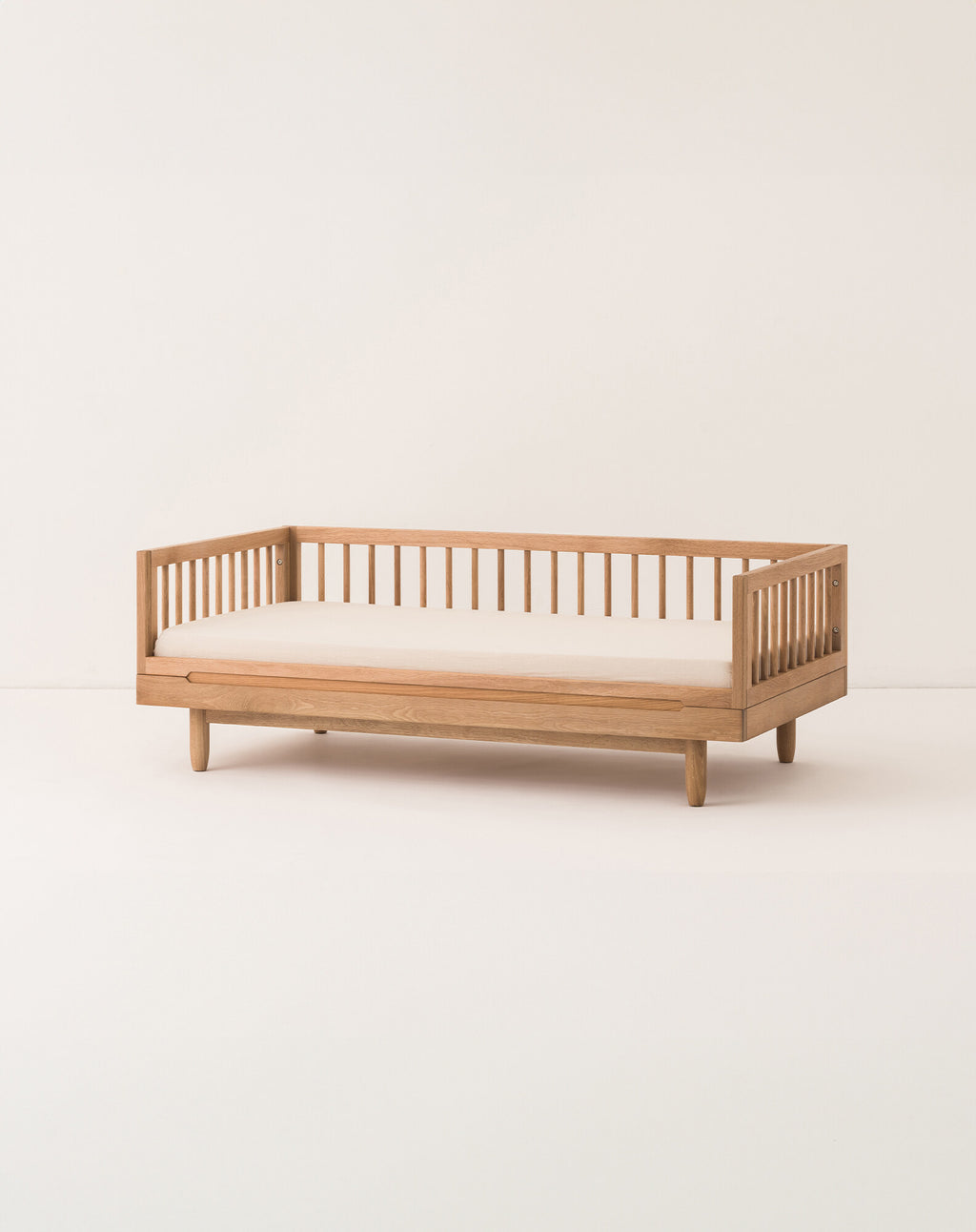 Cuna evolutiva de roble macizo + Kit de conversión en cama junior Pure